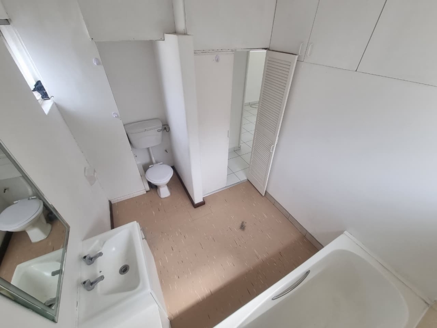 To Let 0 Bedroom Property for Rent in Sea Point Western Cape